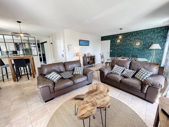 Ganze Wohnung, Renovierte Wohnung mit Aufzug - In Strand- und Zentrumsnähe in Granville, Côte de la Déroute