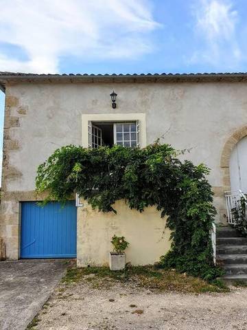 Gîte pour 2 personnes, avec vue et jardin ainsi que piscine et balcon dans Saint-Laurent-du-Plan