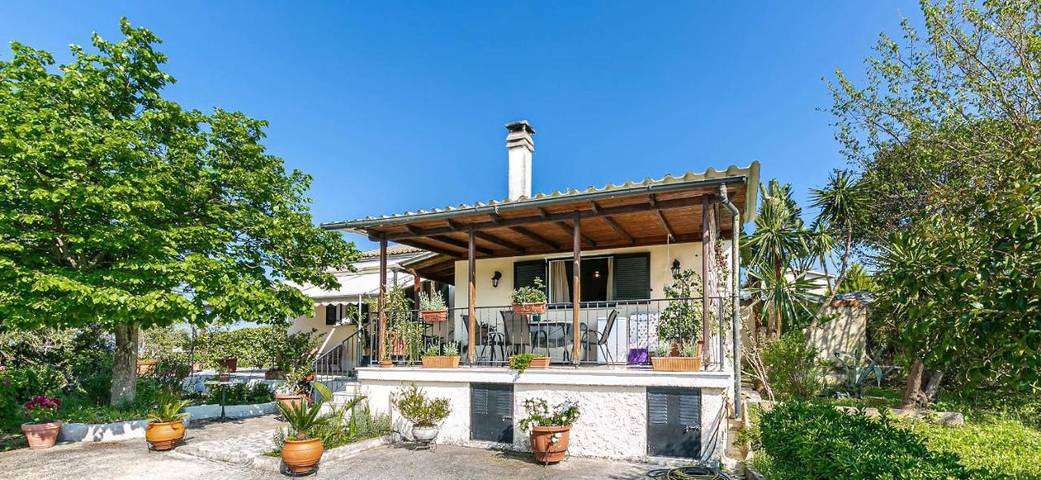 Διαμονή για διακοπές για 4 άτομα, με Μπαλκόνι και Ταράτσα καθώς και Κήπο και Θέα στην Αλεπού