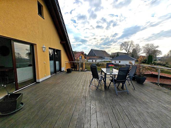 Ferienwohnung für 2 Personen, mit Balkon und Terrasse sowie Seeblick in Benz - 4