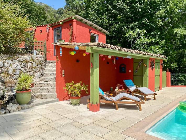 Gîte pour 6 personnes, avec piscine ainsi que vue et jardin, animaux acceptés à Tourrette-Levens - 3