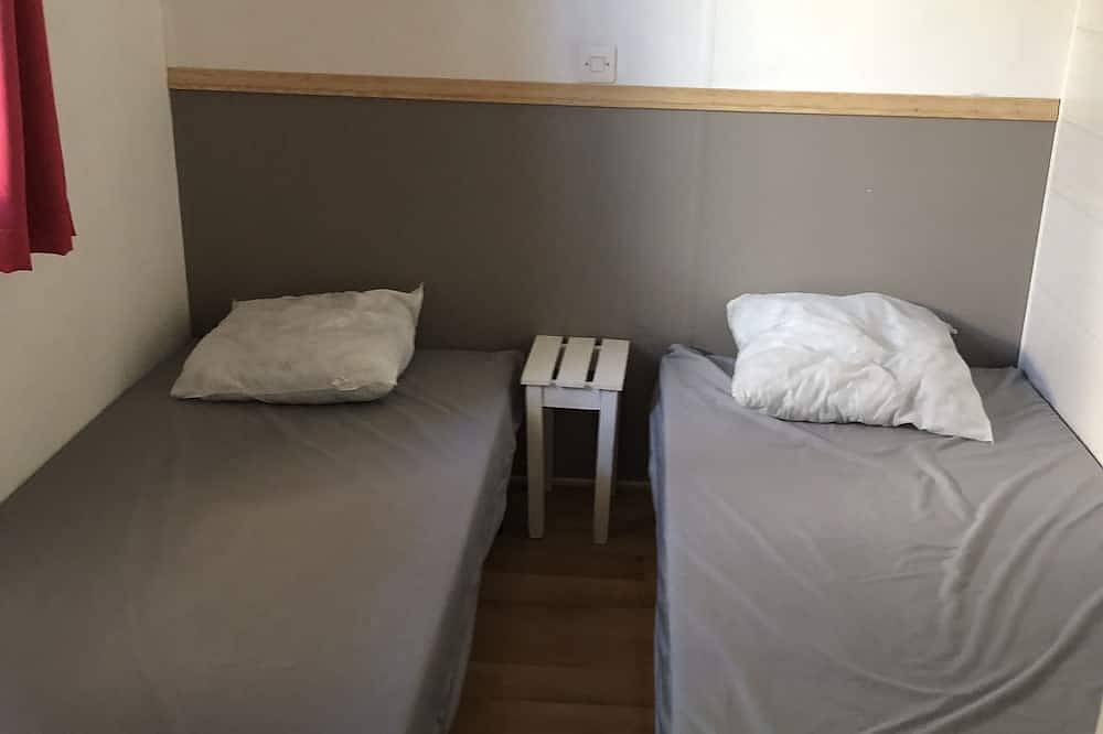 Air-conditioned mobile home in Vic-la-Gardiole, Côte d'Améthyste