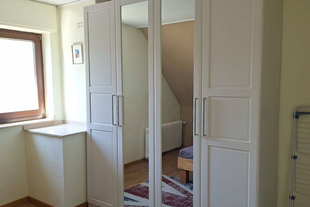 Ganze Wohnung, Ferienwohnung Bienenstock, gelegen im Grünen nahe der Stadt Kempen in Kempen, Niederrhein