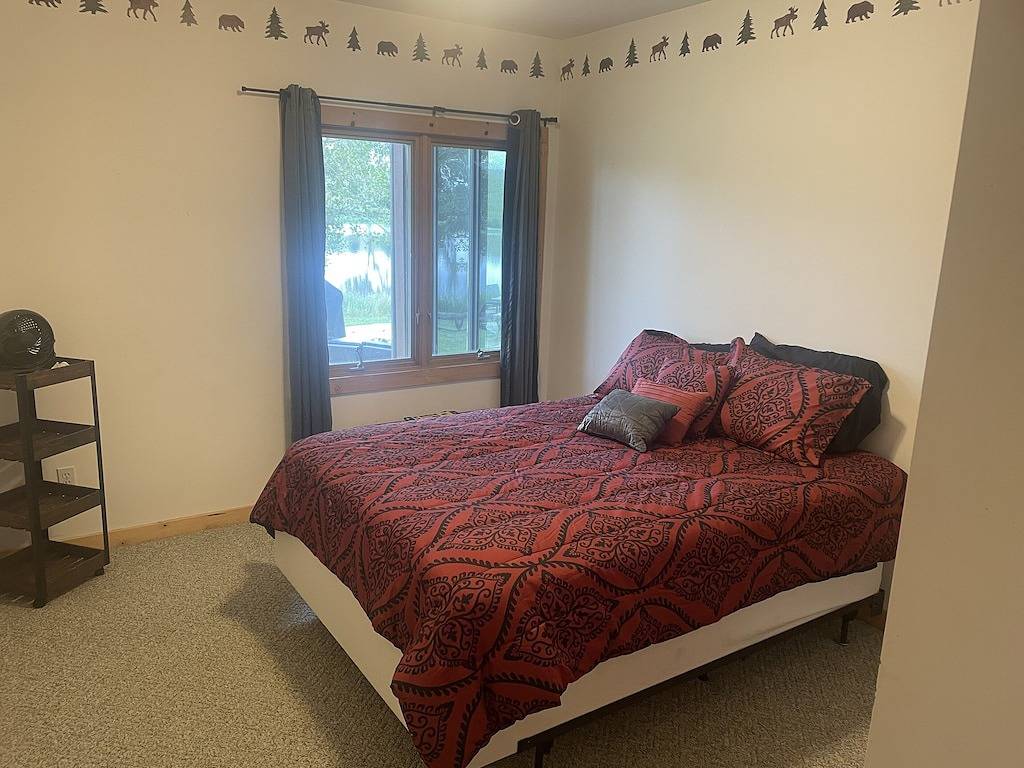 Lake House for 16 Guests in Iowa, USA