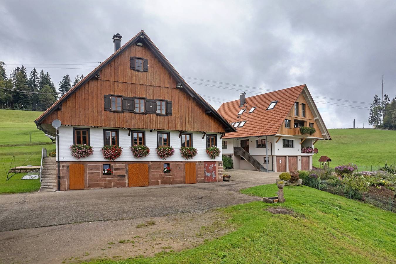 Ganze Wohnung, Ferienwohnung 'Bergluft' mit Bergblick, Gemeinschaftsgarten und Wlan in Wolfach, Mittlerer Schwarzwald