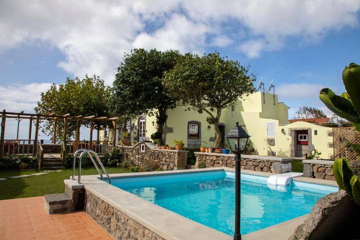 Casa rural para 2 personas, con Balcón y Terraza además de Jardín y Piscina en Terra-Cha - 2