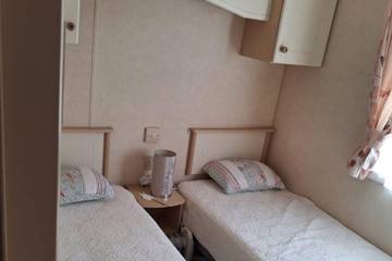 Chalet for 4 People in Bembridge, Isle of Wight, Photo 3