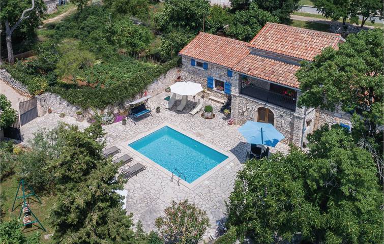 Vakantiehuis voor 6 personen, met zwembad en terras - 1