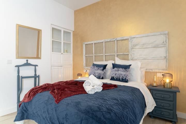 Zimmer 'Rubí' mit Bergblick, Gemeinschaftsterrasse und Wi-Fi in Alcalá del Valle, Pueblos Blancos