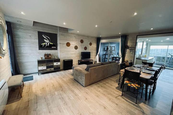 Location de vacances pour 8 personnes, avec Terrasse et Jardin à Chaligny