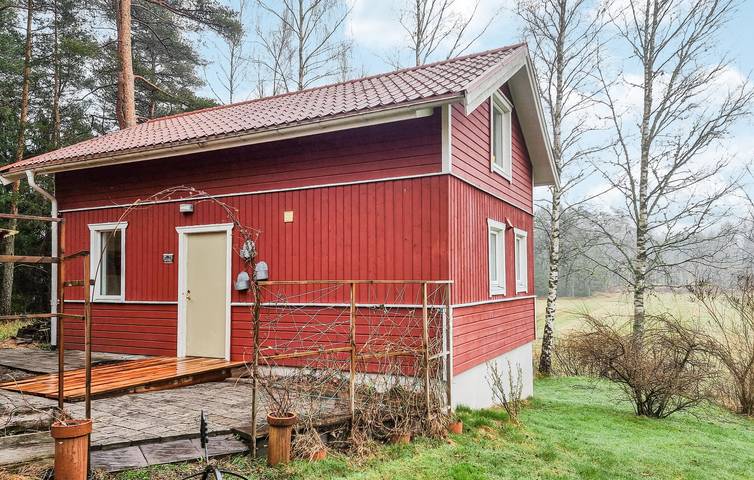 Ferienhaus für 6 Personen, mit Terrasse und Pool sowie Garten und Ausblick, mit Haustier - 1