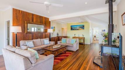 Holiday Home for 9 People in Yamba, New South Wales, Photo 3