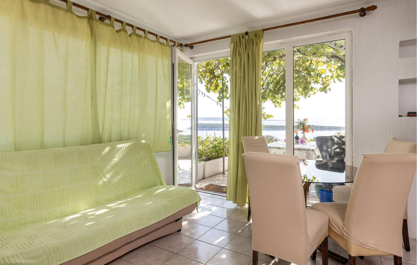 Ganze Ferienwohnung, Ferienwohnung für 2 Personen mit Terrasse in Banjol, Rab