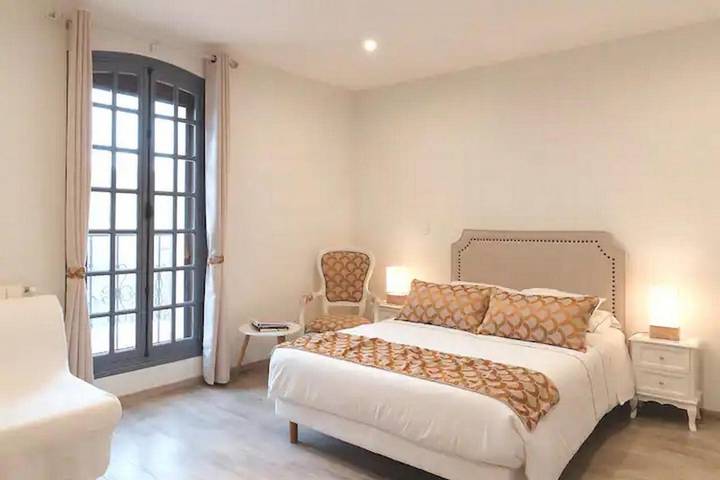 Gîte pour 2 personnes, avec terrasse dans Salin-de-Giraud - 2