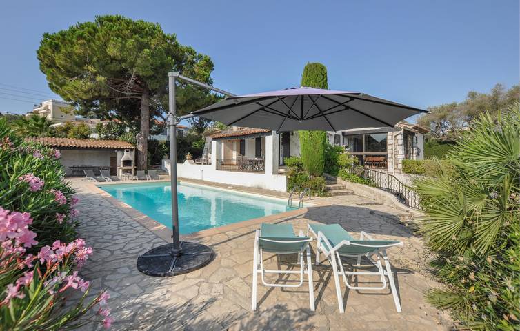 Accogliente appartamento vista mare con piscina e parcheggio in Antibes, Costa mediterranea (Francia)