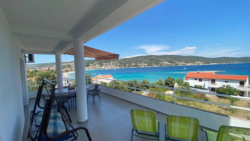Apartament wakacyjny dla 8 osób, z Taras w Sevid