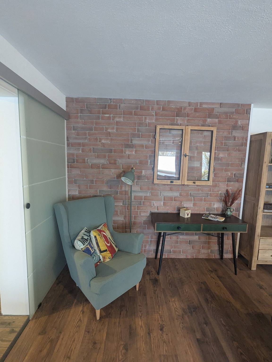 Apartamento entero, Apartamento 'Panoramablick y tranquilidad' con vistas a la montaña, terraza privada y Wi-Fi in Titisee-Neustadt, Bosque Negro sur