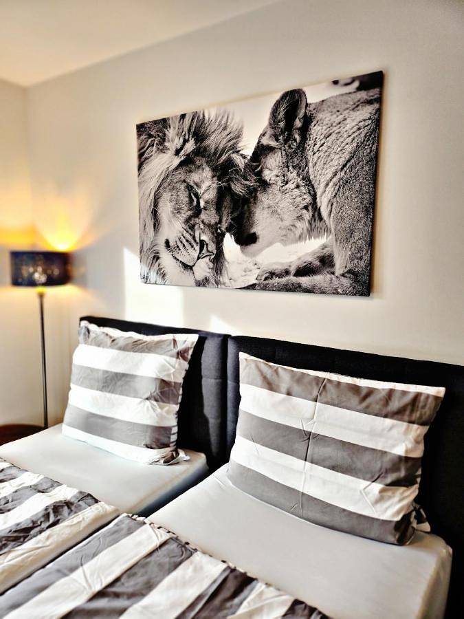 Appartement entier, Lions Place Premium Apartments Business optionaler Zugang zum Spa- Bereich in Heidenheim, Région de Stuttgart