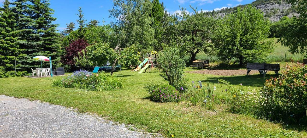 Three-Bedroom House in Selonnet, Alpes-de-Haute-Provence