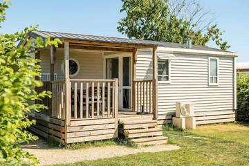 Camping pour 5 Personnes dans Vonnas, Région de Bourg-en-Bresse, Photo 1