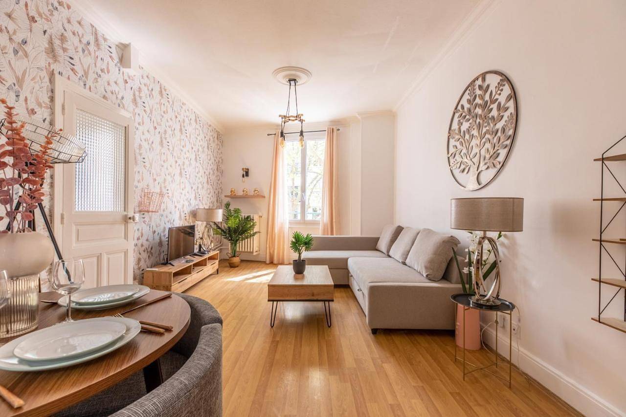 Appartement entier, F2 Chamalières Av Thermale (B) in Chamalières, Parc naturel régional des Volcans d'Auvergne