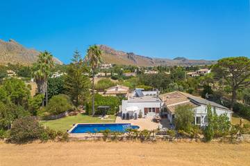 Villa in Pollença, Serra de Tramuntana für 4 