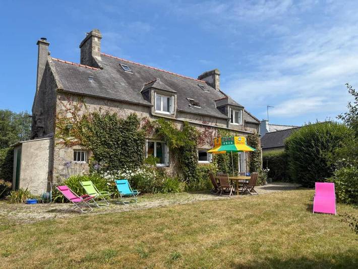 Location de vacances pour 6 personnes, avec Balcon/Terrasse ainsi que Terrasse et Jardin à Landunvez