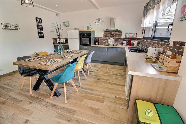 Gîte pour 6 personnes, avec terrasse à Ploubazlanec - 4