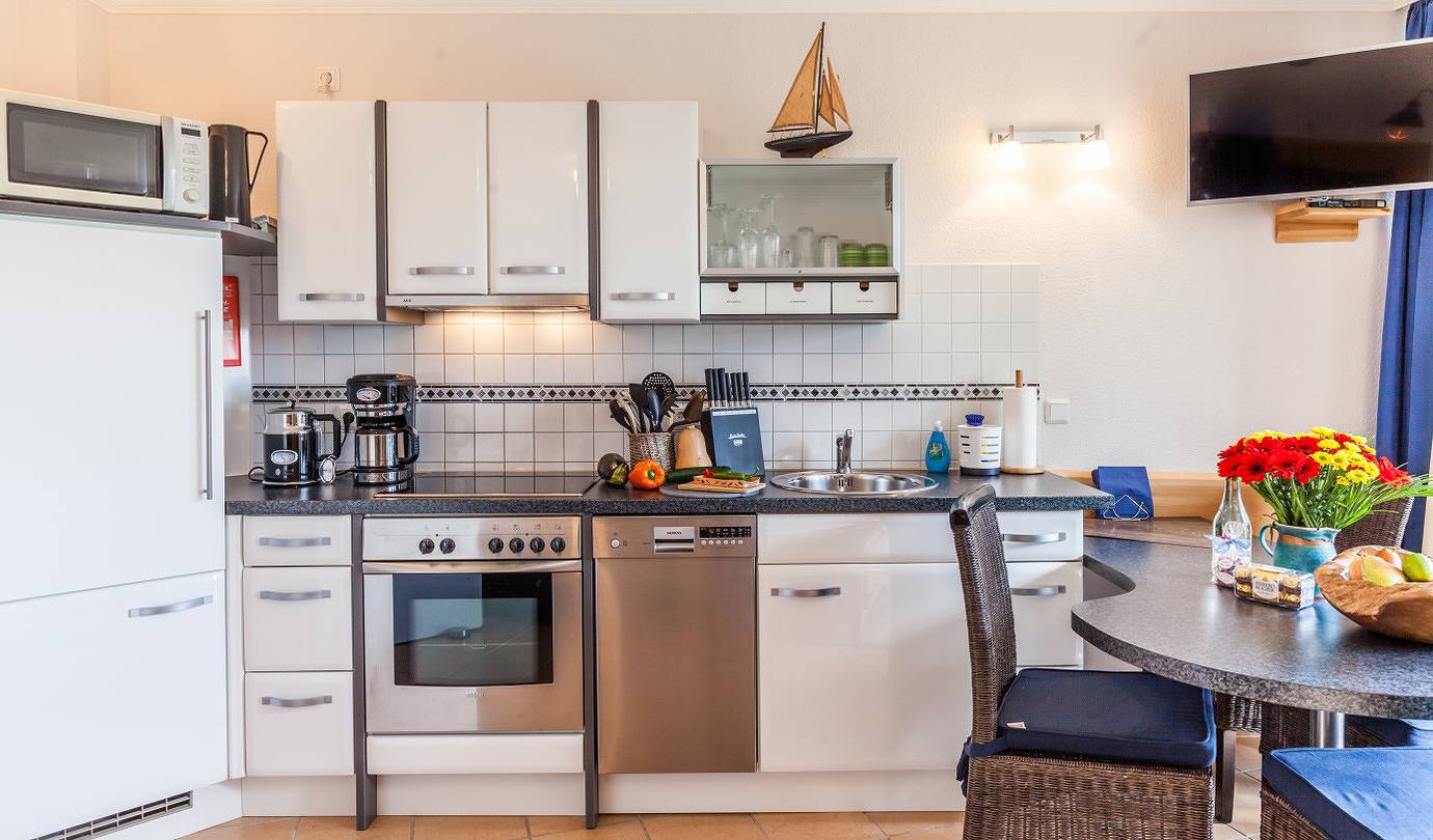 Ganze Ferienwohnung, 4 Sterne-Terrassen-Fewo "Heimathaven" direkt am Ostseestrand inkl. Schwimmbad in Kronsgaard, Schleswig-Flensburg