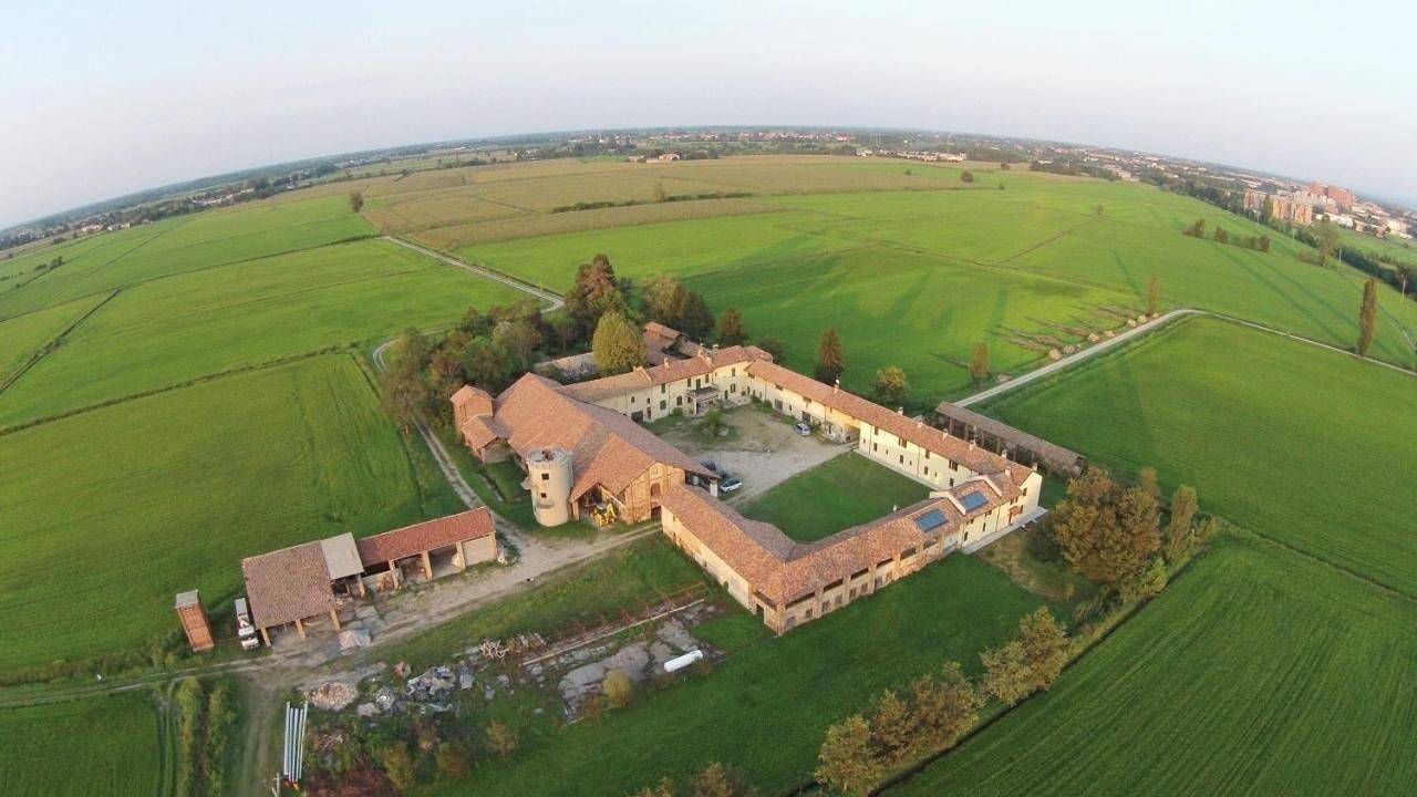 Agriturismo Cascina Mora in Pavia, Provincia di Pavia