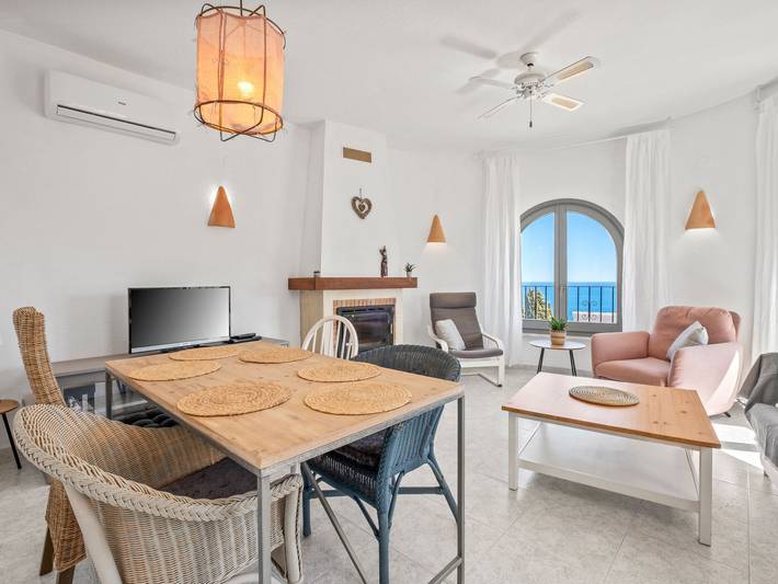 Location de vacances pour 6 personnes, avec terrasse ainsi que bassin pour enfant et jardin dans Cumbre Del Sol - 2
