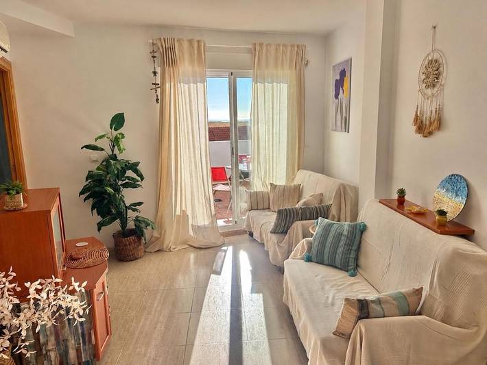 Gîte pour 4 personnes, avec jacuzzi et balcon dans Castell de Ferro - 2