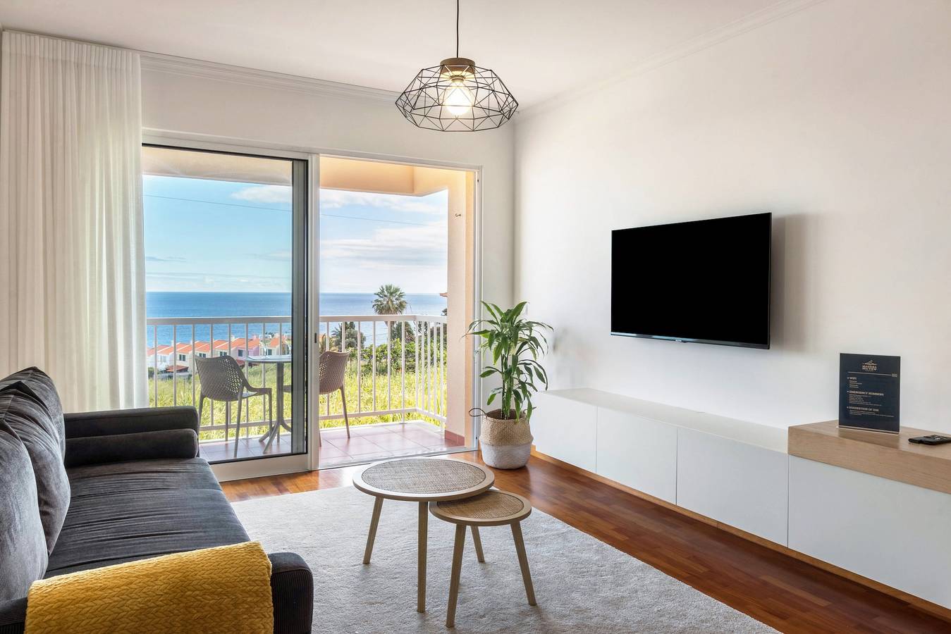 Ganze Wohnung, Ferienwohnung "Madeira Sea View" mit Balkon und Wlan in Caniço, Madeira