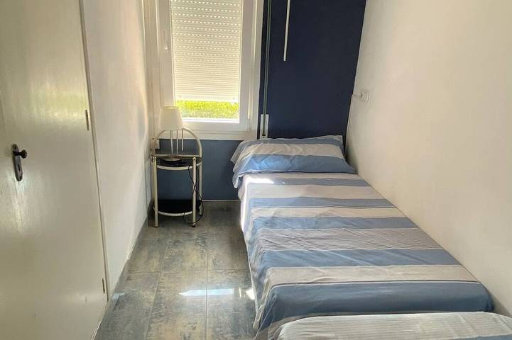 Entire apartment, Housing near the center, / air conditioning in l'Estartit, Estartit
