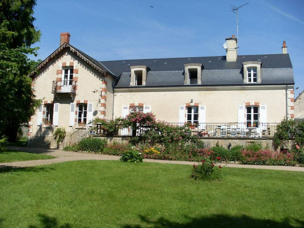Le Priouzé, proche de Châteauroux - Chambre Rouge in Région de Châteauroux