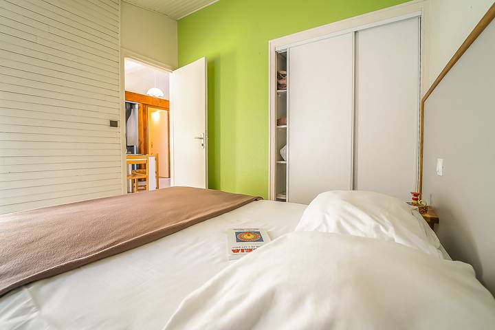 Gîte pour 6 personnes, avec terrasse et piscine à Le Malzieu-Ville - 4
