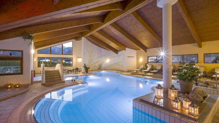 Gîte pour 2 personnes, avec vue sur le lac ainsi que jardin et piscine, animaux acceptés à Pertisau - 3