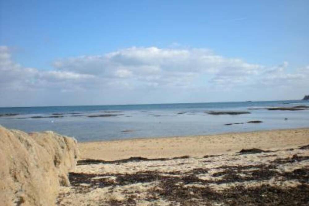 Petite maison typiquement noirmoutrine à 243 pas de la plage du vieil in Noirmoutier-en-l'Île, Noirmoutier