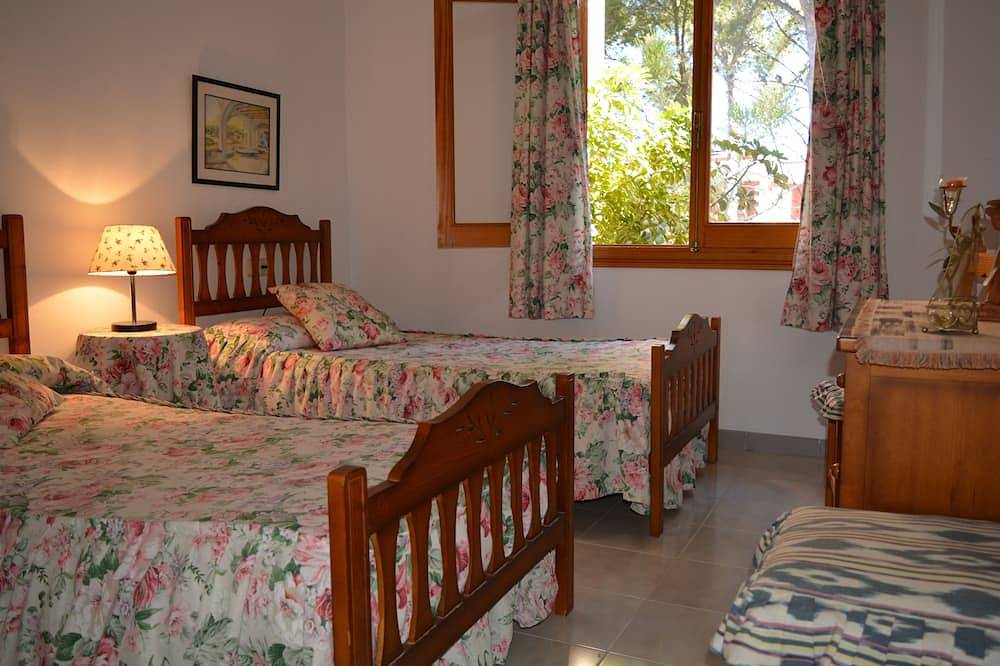 Villa S'Olivera Santa Ponsa est parfaite pour les familles qui aiment les plages et les sports in Santa Ponsa, Calvià