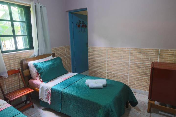 Casas e apartamentos de temporada para 3 pessoas, com jardim em Alto Paraíso de Goiás