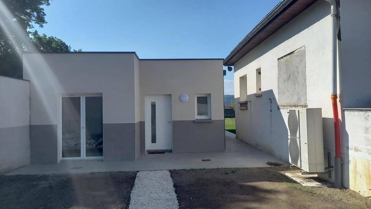 Chez Anne Marie Gite la volière in Beausemblant, Région de Valence