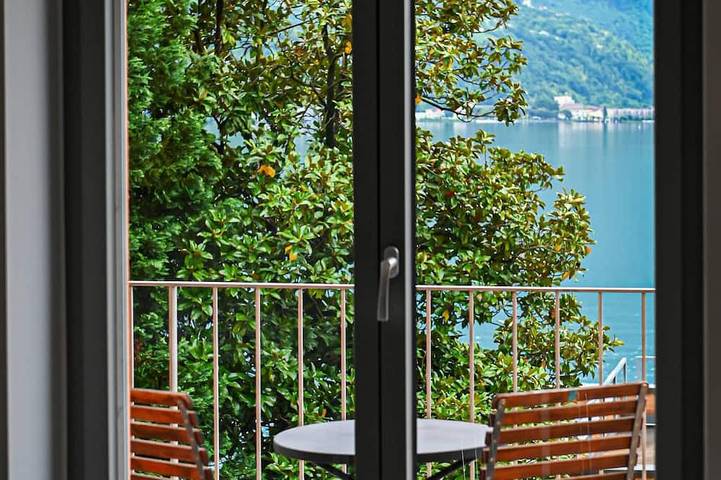 Ferienwohnung für 2 Personen, mit Whirlpool und Balkon