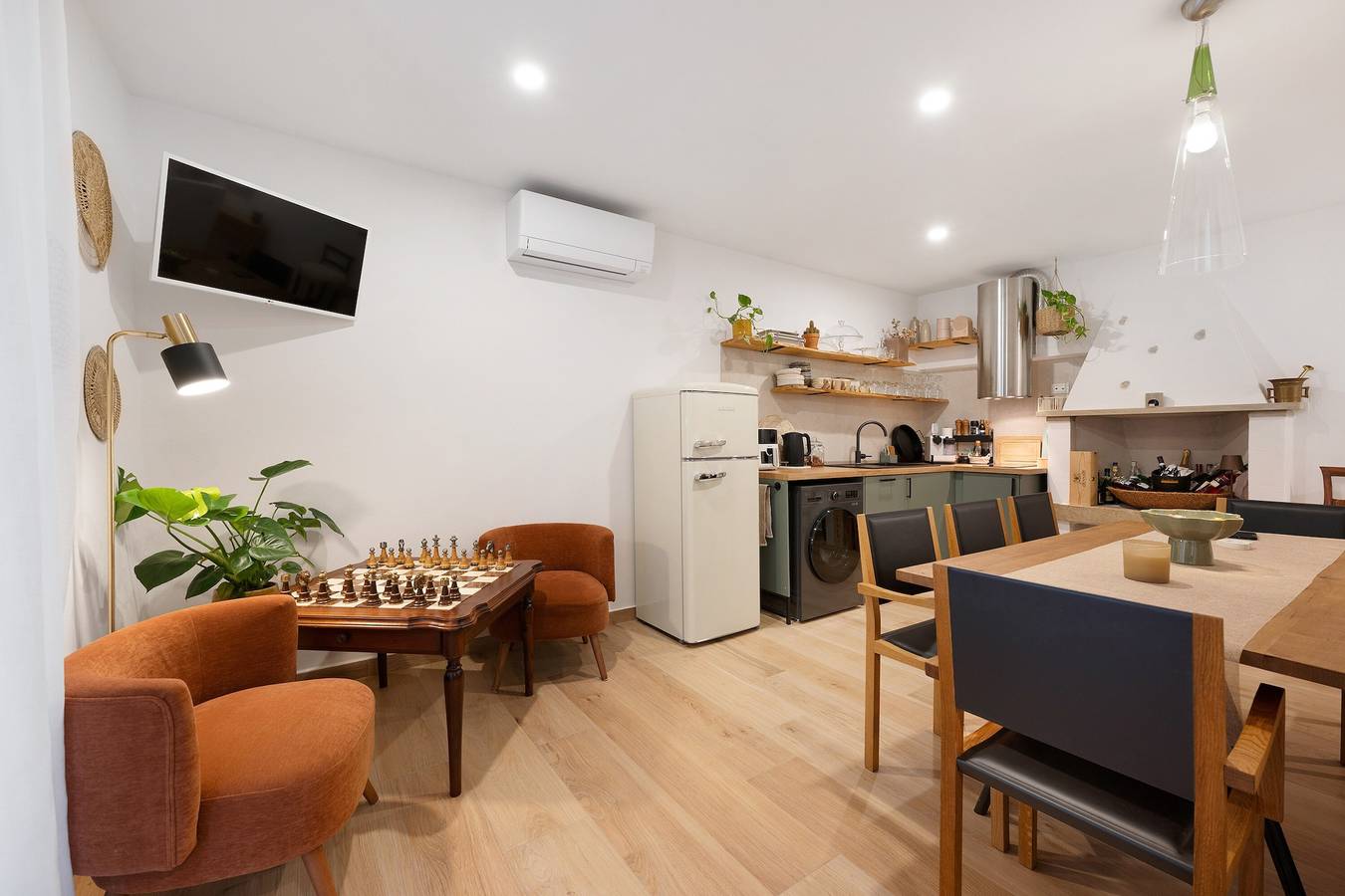 Homestay 'Residenza Tre Cuori' met Uitzicht op het Meer, Wi-Fi en Airconditioning in Torri del Benaco, Garda Bergen