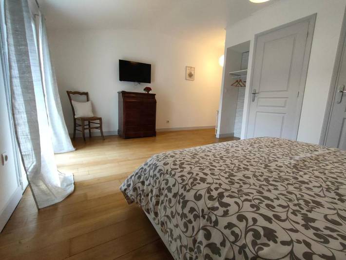 Location de vacances pour 2 personnes, avec jardin ainsi que vue et terrasse à Berneuil (Bellac) - 2