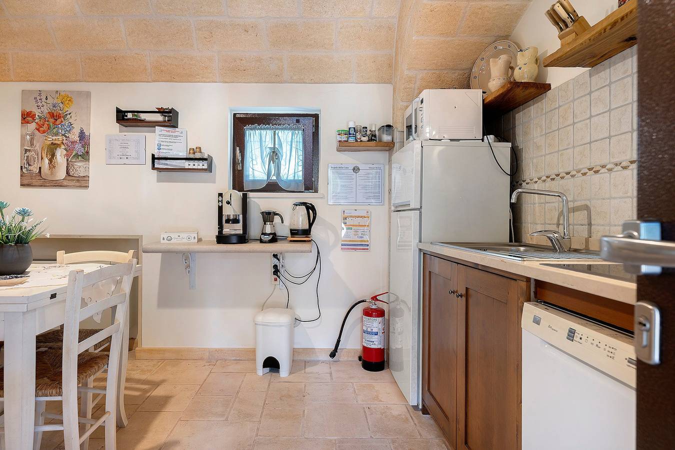Ganze Wohnung, Apartment „Lamia Pieranna“ mit privatem Pool, Wlan und Klimaanlage in Cisternino, Salento