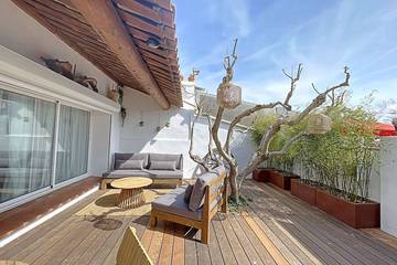 Gîte pour 4 personnes, avec terrasse dans Office De Tourisme Des Saintes Maries De La Mer
