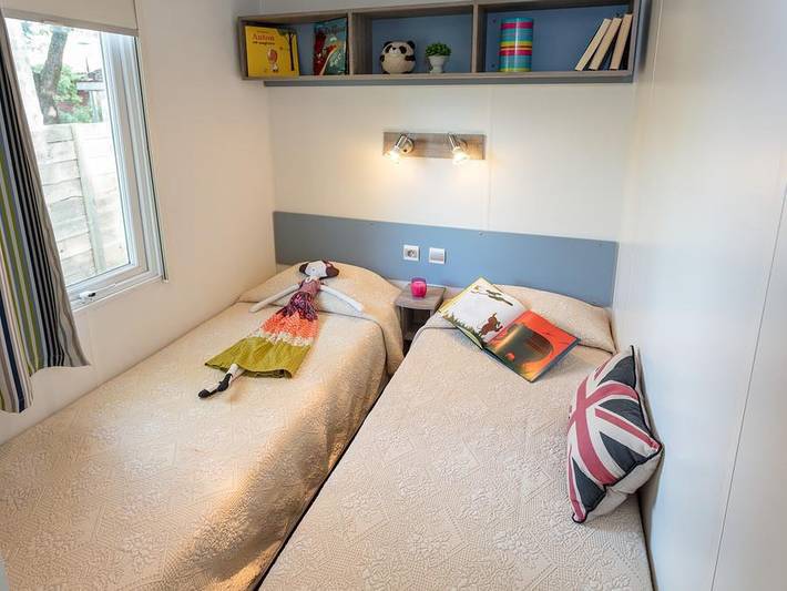 Camping Marina d'Erba Rossa - Mobilheim 6 personen - Comfort | 3 Schlafz. | 6 Pers. | Erhöhte Terrasse | Klimaanlage in Marina d'Oru, Ghisonaccia