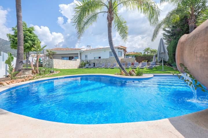 Casa de férias para 8 pessoas, com Varanda e Jacuzzi e ainda Jardim em Marbella
