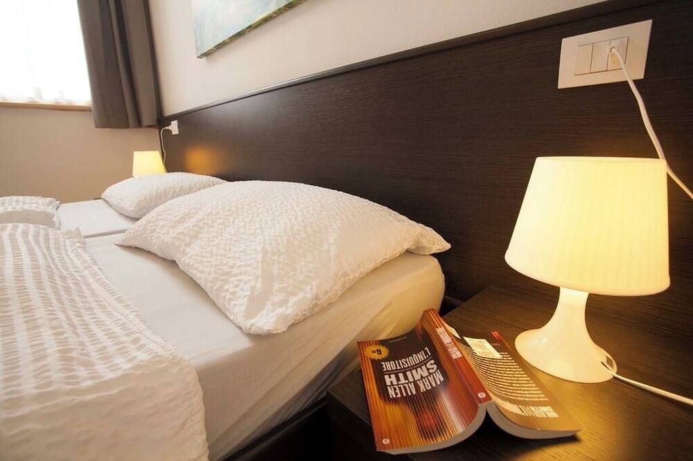 Ganze Wohnung, Al Vigneto Olivo Apartment 2 persons in Dro, Gardasee-Berge