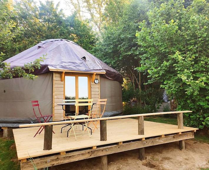 Location de vacances pour 4 personnes, avec terrasse et jardin, animaux acceptés à Clères
